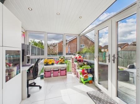 3 bedroom Detached house for sale in Rutherford Avenue, Westbury Park, Newcastle-under-Lyme, ST5