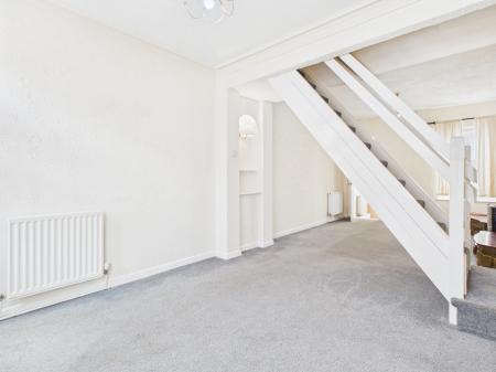 2 bedroom Terraced House to let in Peake Street, Knutton, ST5