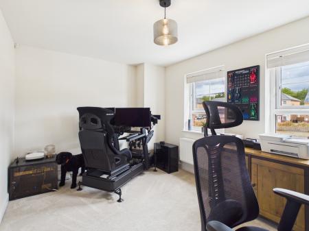 3 bedroom End of terrace house for sale in Pembrey Drive, Trentham, Stoke-on-Trent, ST4