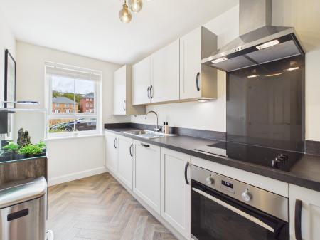 3 bedroom End of terrace house for sale in Pembrey Drive, Trentham, Stoke-on-Trent, ST4
