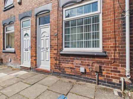 2 bedroom Terraced House for sale in Stanley Road, Hartshill, Hartshill, ST4