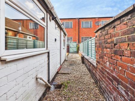 2 bedroom Terraced House for sale in Stanley Road, Hartshill, Hartshill, ST4