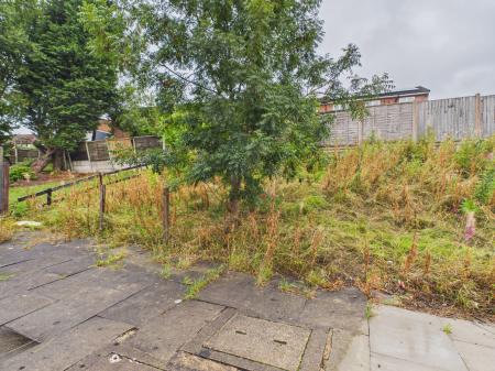 2 bedroom Maisonette for sale in Souldern Way, Longton, ST3