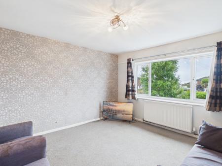 2 bedroom Maisonette for sale in Souldern Way, Longton, ST3
