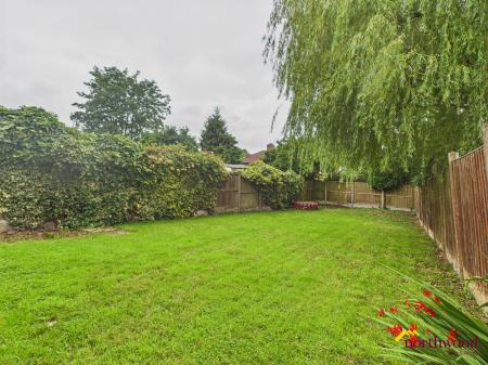 2 bedroom Semi-detached house to let in Brookhouse Road, Meir, ST3