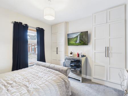 2 bedroom Terraced House to let in Roseberry Street, Pitts Hill, ST6