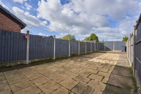 3 bedroom Terraced House for sale in Arbourfield Drive, Stoke-on-Trent, ST2