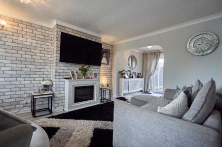 3 bedroom Terraced House for sale in Arbourfield Drive, Stoke-on-Trent, ST2