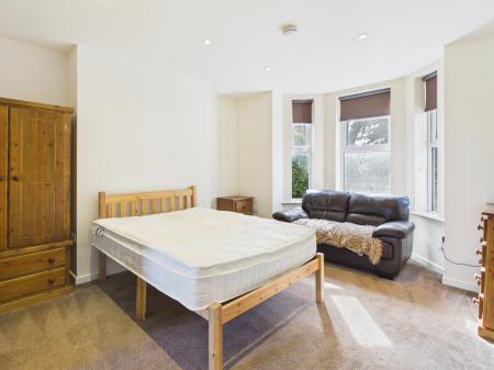 1 bedroom Flat to let in Lichfield Road, Stafford, ST17