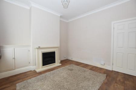 2 bedroom Terraced House to let in Stanley Road, Hartshill, ST4