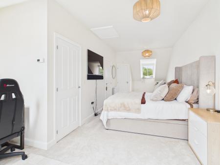 3 bedroom End of terrace house for sale in Pembrey Drive, Trentham, Stoke-on-Trent, ST4