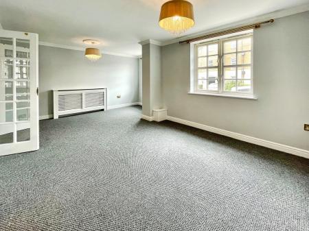 1 bedroom Flat for sale in Bishopfields Drive, York, YO26
