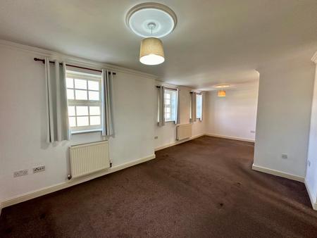 2 bedroom Flat for sale in Bishopfields Drive, York, YO26