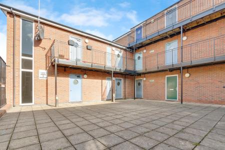 1 bedroom Flat for sale in Leyburn House, Del Pyke, York, YO31