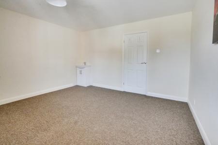 2 bedroom Semi-detached house to let in Melrose Close, York, YO31