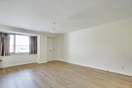 2 bedroom Semi-detached house to let in Melrose Close, York, YO31