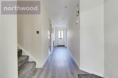 4 bedroom Detached house to let in Principal Rise, Dringhouses, York, YO24