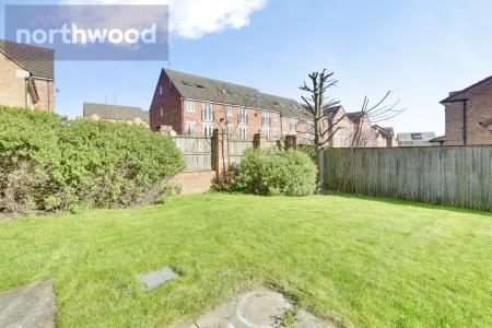 4 bedroom Detached house to let in Principal Rise, Dringhouses, York, YO24