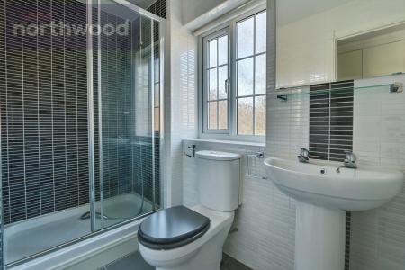 4 bedroom Detached house to let in Principal Rise, Dringhouses, York, YO24