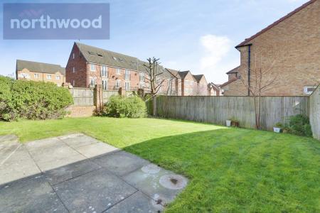 4 bedroom Detached house to let in Principal Rise, Dringhouses, York, YO24