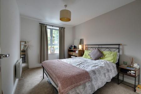 2 bedroom Flat for sale in Ripon Croft, York, YO31