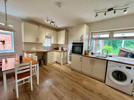 3 bedroom Bungalow for sale in Hob Moor Terrace, Dringhouses, York, YO24