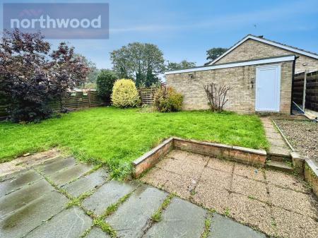 3 bedroom Semi-detached house to let in The Paddock, Boroughbridge Road, York, YO26