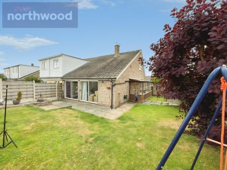 3 bedroom Semi-detached house to let in The Paddock, Boroughbridge Road, York, YO26