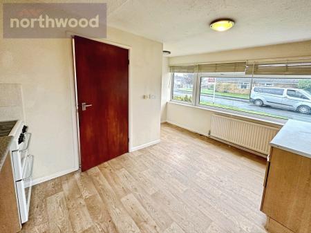 3 bedroom Semi-detached house to let in The Paddock, Boroughbridge Road, York, YO26