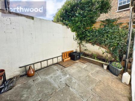 2 bedroom Terraced House to let in Hampden Street, York, YO1