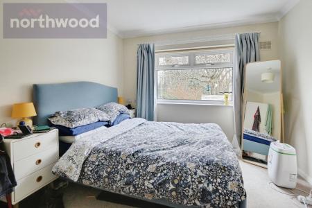 2 bedroom Semi-detached bungalow for sale in Ullswater, York, YO24