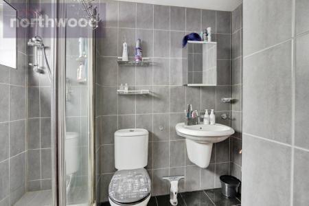 2 bedroom Semi-detached bungalow for sale in Ullswater, York, YO24