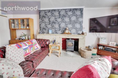 5 bedroom Semi-detached house for sale in Tedder Road, York, YO24