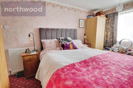 5 bedroom Semi-detached house for sale in Tedder Road, York, YO24