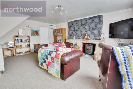 5 bedroom Semi-detached house for sale in Tedder Road, York, YO24