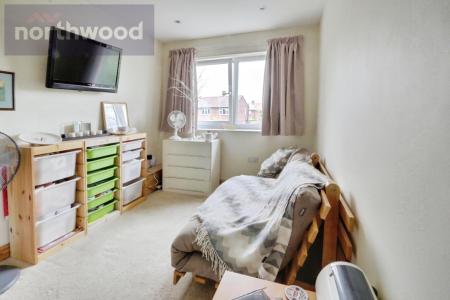 5 bedroom Semi-detached house for sale in Tedder Road, York, YO24