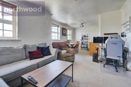 2 bedroom Flat to let in Bishopfields Drive, York, YO26