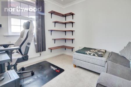 2 bedroom Flat to let in Bishopfields Drive, York, YO26