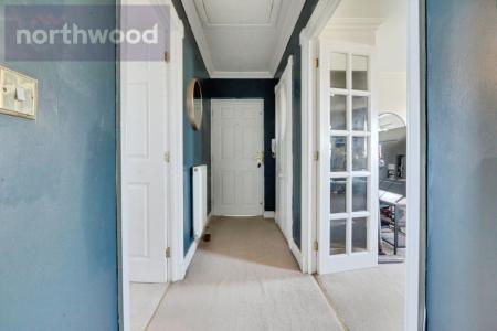 2 bedroom Flat to let in Bishopfields Drive, York, YO26