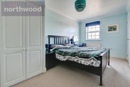 2 bedroom Flat to let in Bishopfields Drive, York, YO26