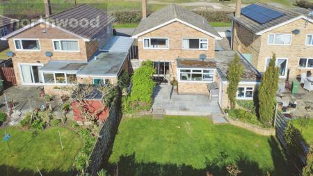 4 bedroom Detached house to let in Eastfield Lane, Dunnington, York, YO19