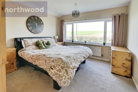 4 bedroom Detached house to let in Eastfield Lane, Dunnington, York, YO19