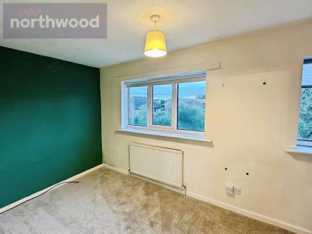 2 bedroom Semi-detached house to let in Carron Crescent, Woodthorpe, York, YO24