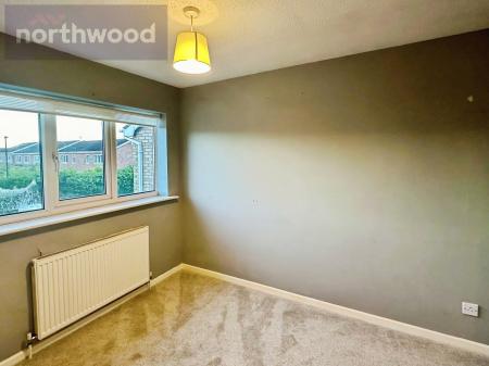 2 bedroom Semi-detached house to let in Carron Crescent, Woodthorpe, York, YO24