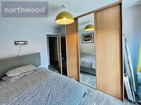 2 bedroom Flat for sale in Barbican Court, Fawcett Street, York, YO10