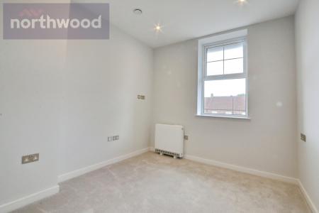 2 bedroom Flat to let in Bay Horse, Main Street