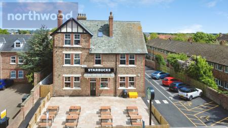 2 bedroom Flat to let in Bay Horse, Main Street