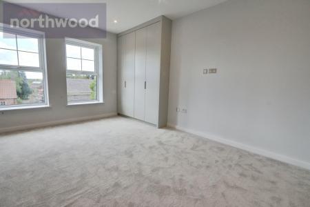 3 bedroom Flat to let in Bay Horse, Main Street