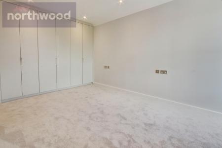 3 bedroom Flat to let in Bay Horse, Main Street