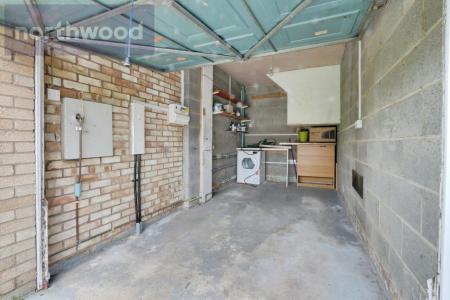 2 bedroom Semi-detached house for sale in Carron Crescent, Woodthorpe, York, YO24